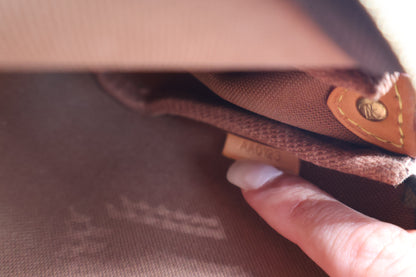 Louis Vuitton Eva Clutch